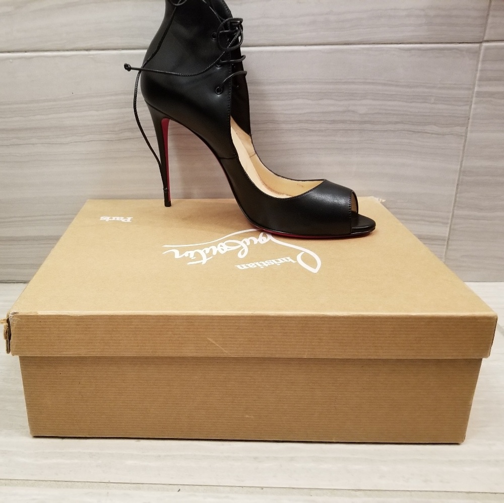 Christian Louboutin Black MegaVamp 100M Kid